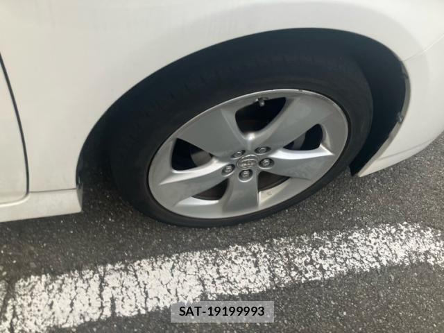 Toyota PRIUS 2011-12 8037748-8
