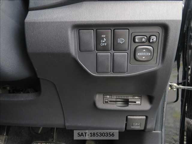 Toyota PRIUS 2015-02 8037693-13