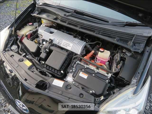 Toyota PRIUS 2015-02 8037693-19