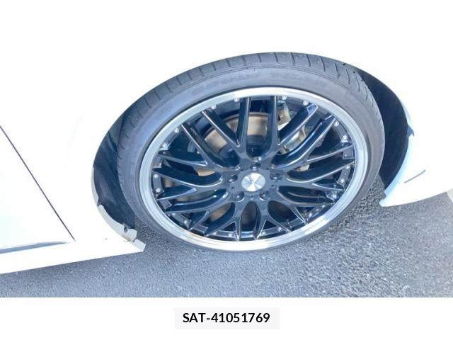 Toyota PRIUS 2023-09 8037639-6