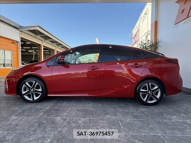 Toyota PRIUS 2022-03 8037663-10