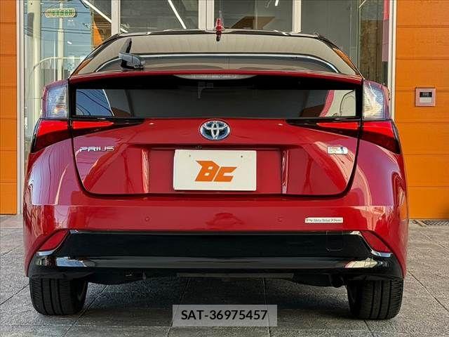 Toyota PRIUS 2022-03 8037663-13
