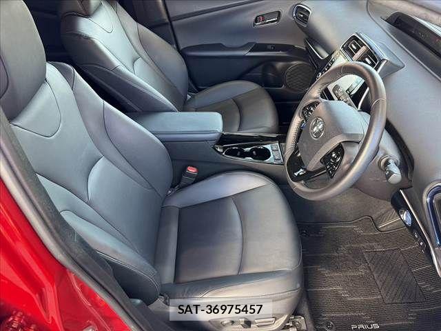 Toyota PRIUS 2022-03 8037663-15