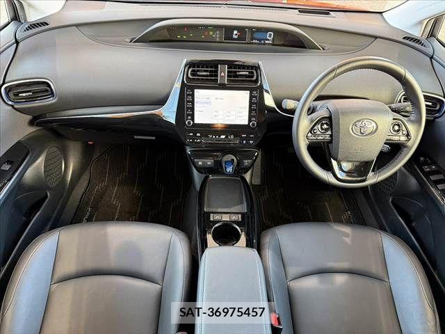 Toyota PRIUS 2022-03 8037663-1