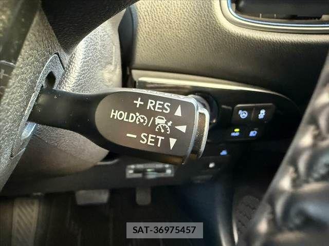 Toyota PRIUS 2022-03 8037663-28