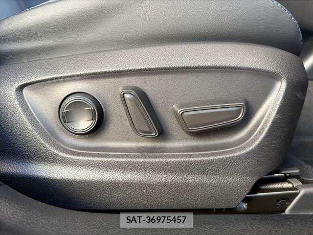 Toyota PRIUS 2022-03 8037663-6