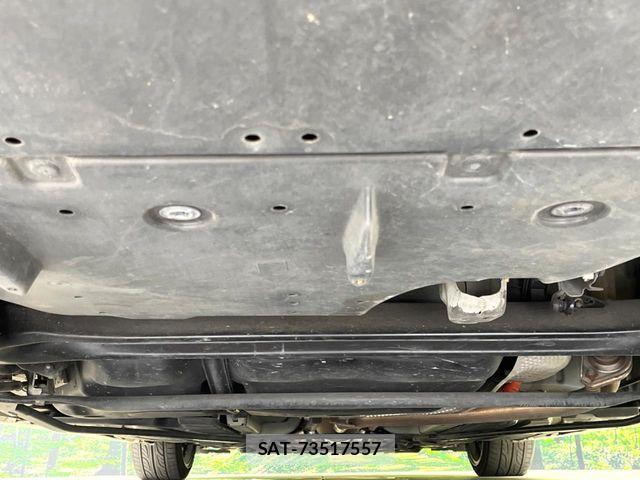 Toyota PRIUS 2013-09 8037703-18