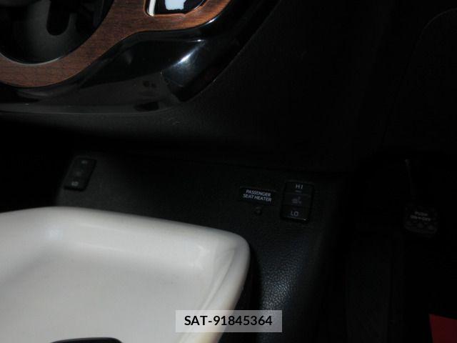 Toyota PRIUS 2016-06 8037695-10