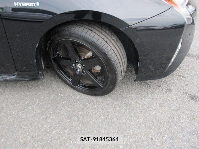 Toyota PRIUS 2016-06 8037695-16