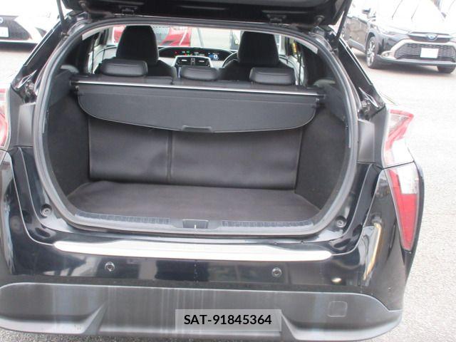 Toyota PRIUS 2016-06 8037695-4
