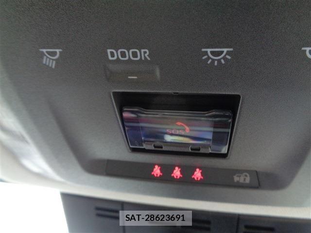 Toyota PRIUS 2023-06 8037648-19
