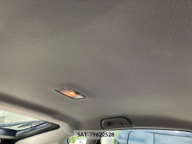 Toyota PRIUS 2013-05 8037738-17
