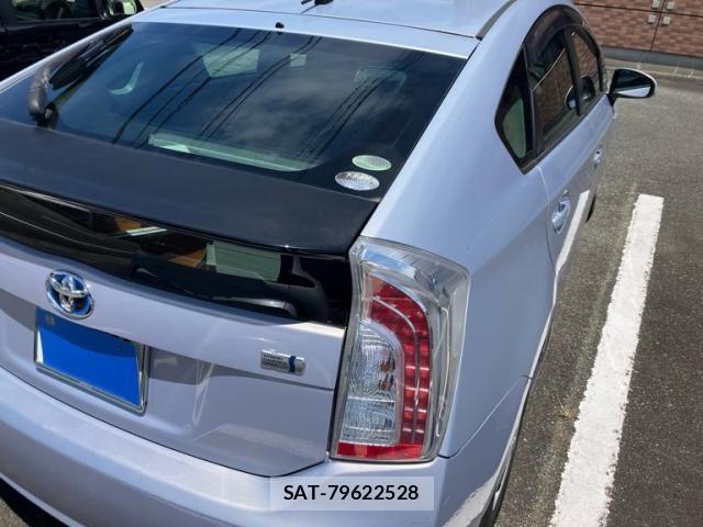 Toyota PRIUS 2013-05 8037738-18