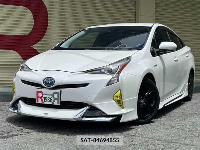 Toyota PRIUS 2016-04 8037681-0