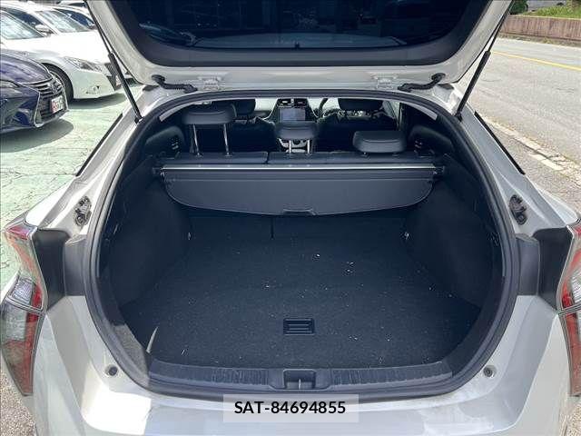 Toyota PRIUS 2016-04 8037681-9