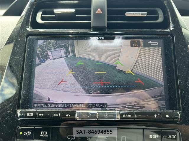 Toyota PRIUS 2016-04 8037681-2