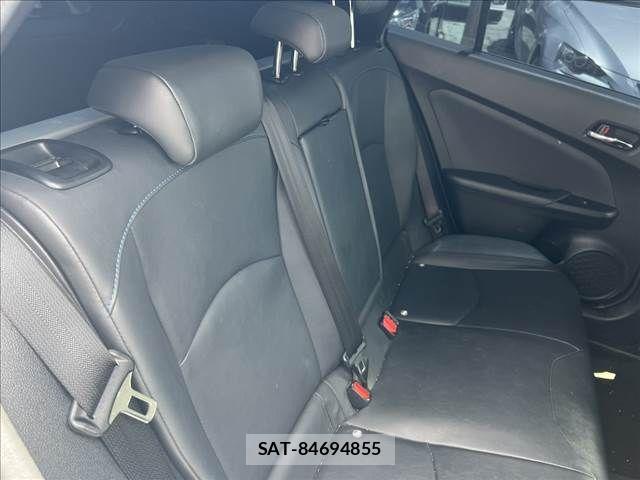 Toyota PRIUS 2016-04 8037681-29