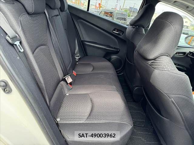 Toyota PRIUS 2018-07 8037682-16