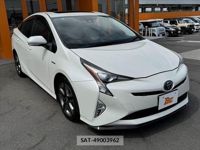 Toyota PRIUS 2018-07 8037682-7