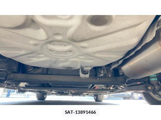 Toyota PRIUS 2012-05 8037740-13