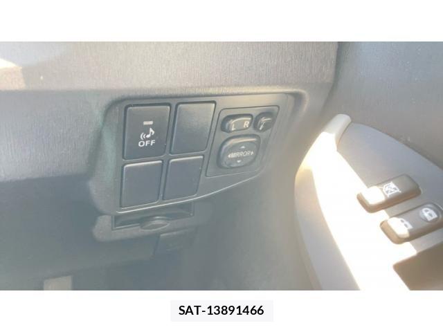 Toyota PRIUS 2012-05 8037740-8