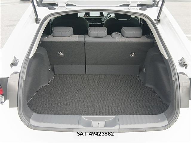 Toyota PRIUS 2023-05 8037644-16