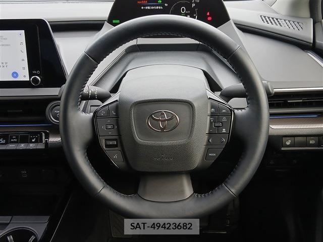 Toyota PRIUS 2023-05 8037644-18
