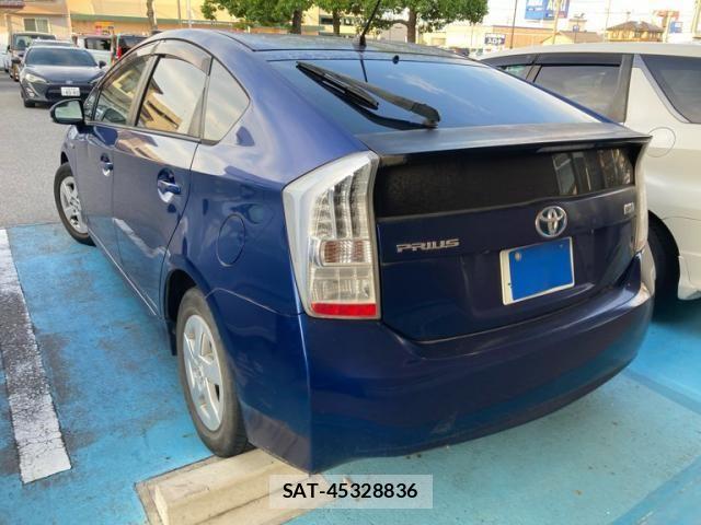 Toyota PRIUS 2009-07 8037743-6