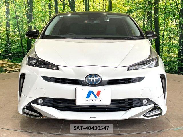 Toyota PRIUS 2022-04 8037649-13
