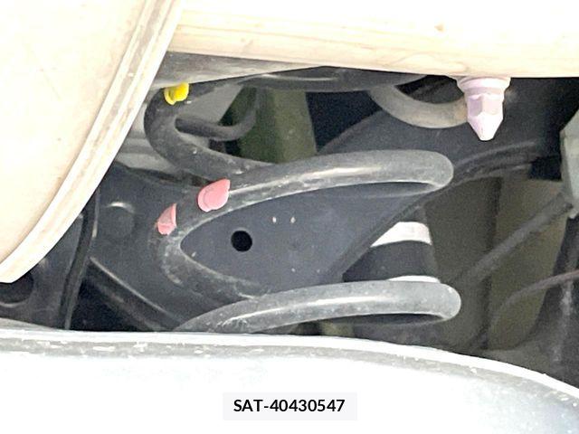 Toyota PRIUS 2022-04 8037649-19