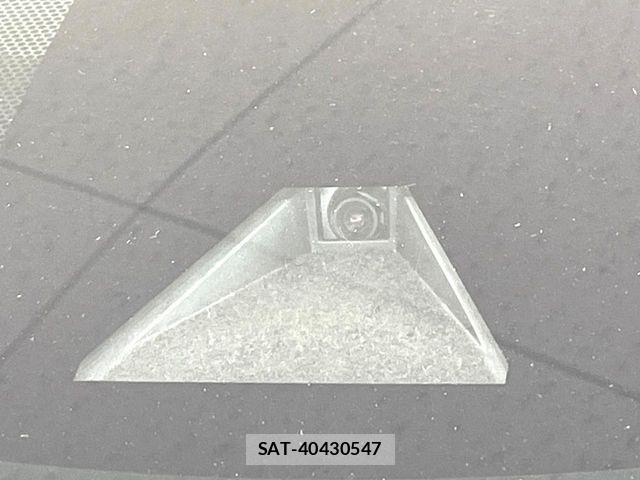 Toyota PRIUS 2022-04 8037649-3