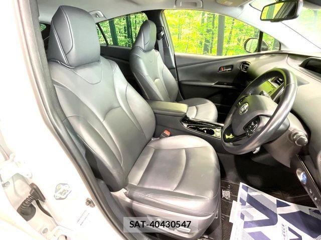 Toyota PRIUS 2022-04 8037649-7