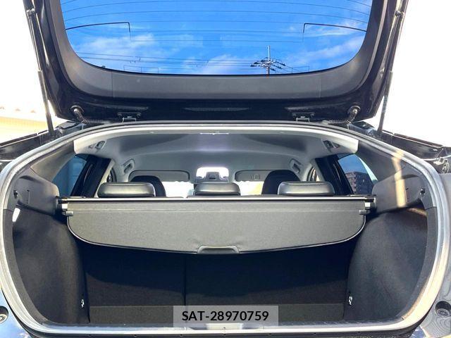 Toyota PRIUS 2019-09 8037650-13