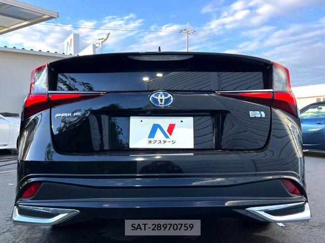 Toyota PRIUS 2019-09 8037650-15