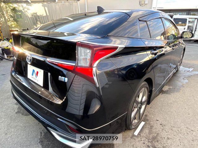 Toyota PRIUS 2019-09 8037650-19