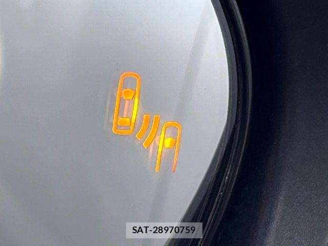 Toyota PRIUS 2019-09 8037650-7