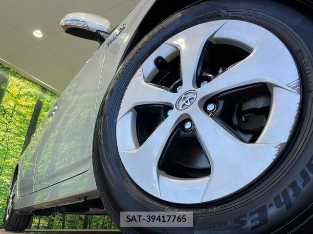 Toyota PRIUS 2014-01 8037690-12