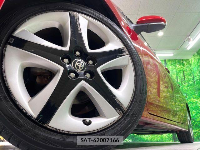 Toyota PRIUS 2016-07 8037672-14