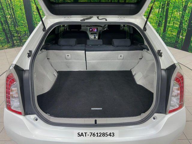 Toyota PRIUS 2013-07 8037699-9