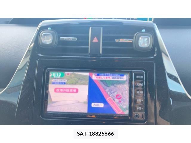 Toyota PRIUS 2017-02 8037707-15