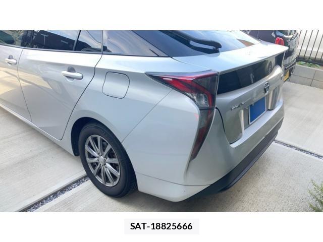 Toyota PRIUS 2017-02 8037707-3