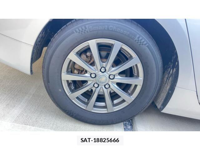 Toyota PRIUS 2017-02 8037707-4