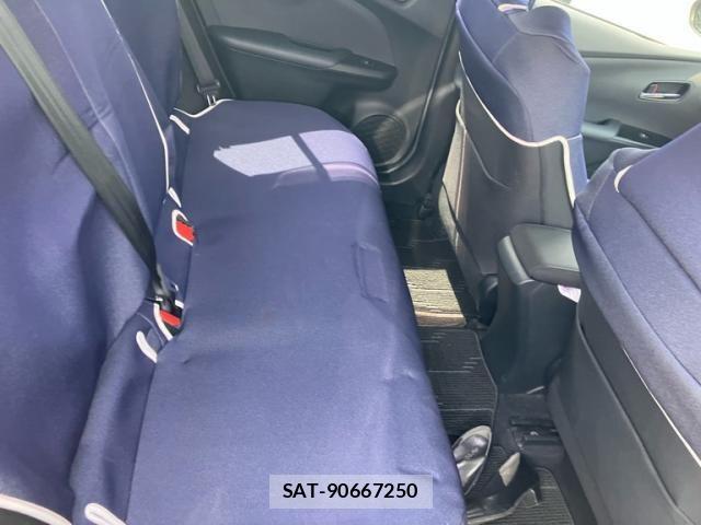 Toyota PRIUS 2016-03 8037698-15