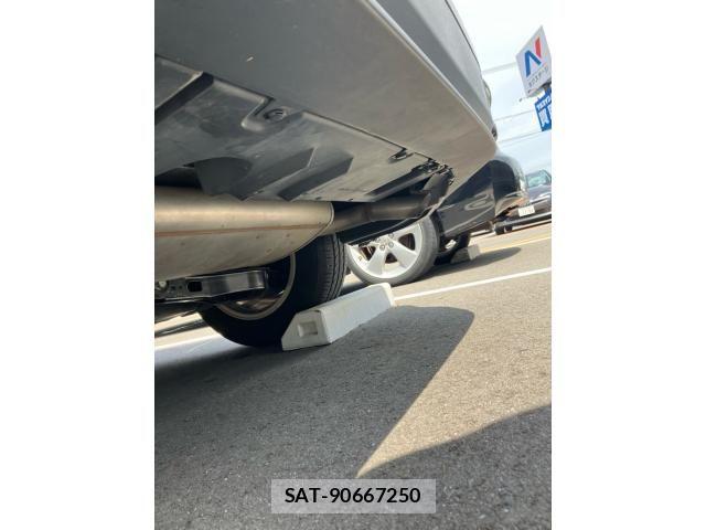 Toyota PRIUS 2016-03 8037698-21