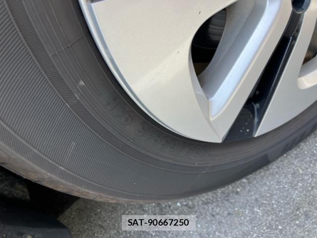 Toyota PRIUS 2016-03 8037698-2
