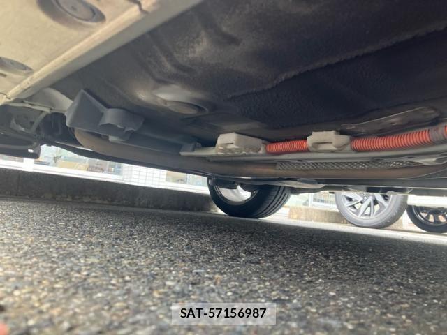 Toyota PRIUS 2011-09 8037759-17