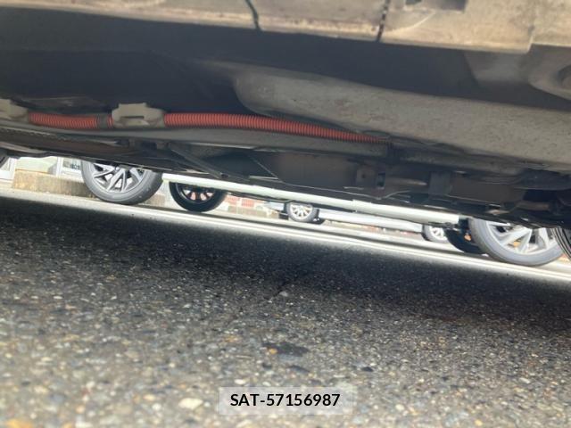 Toyota PRIUS 2011-09 8037759-18