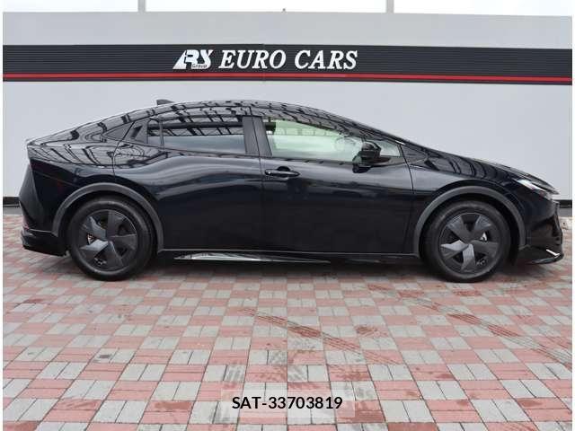 Toyota PRIUS 2023-05 8037646-3