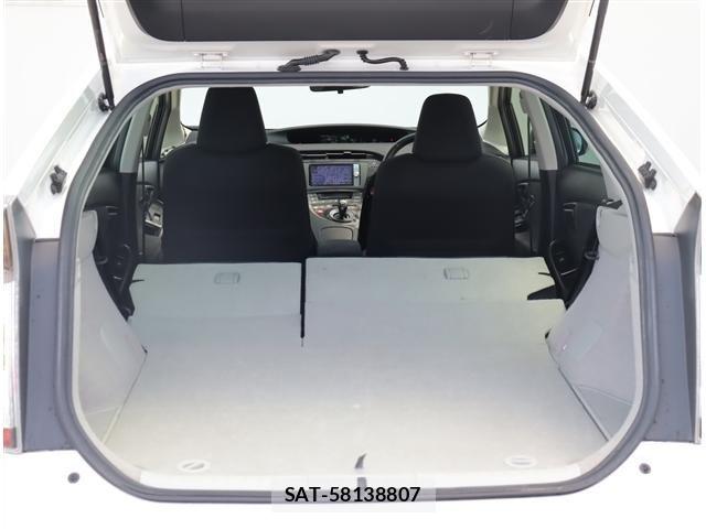 Toyota PRIUS 2012-06 8037671-7