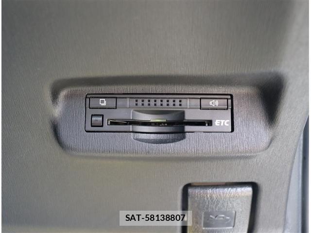 Toyota PRIUS 2012-06 8037671-19